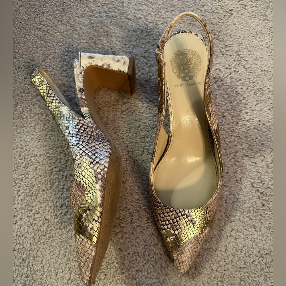 Vince Camuto Gold Hambden Snakeskin Women's Heels size 9.5 medium
